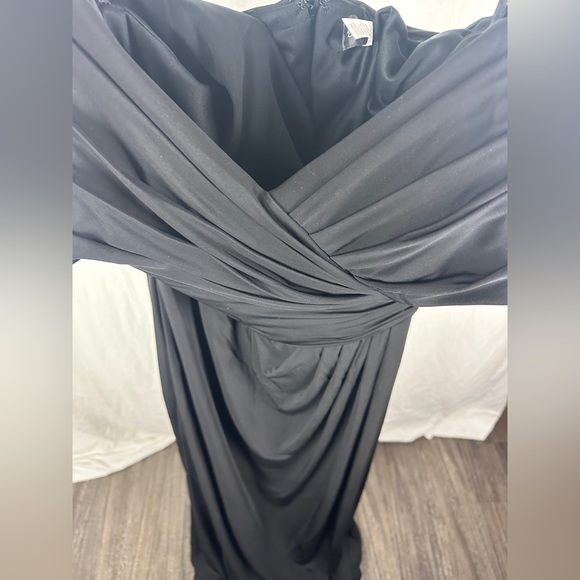 La Femme Black Ruched Jersey Column Gown Size 16 NWT - Picture 6 of 16